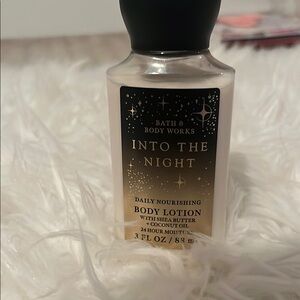 Bath & Body Works Into the Night Body Lotion - Cream